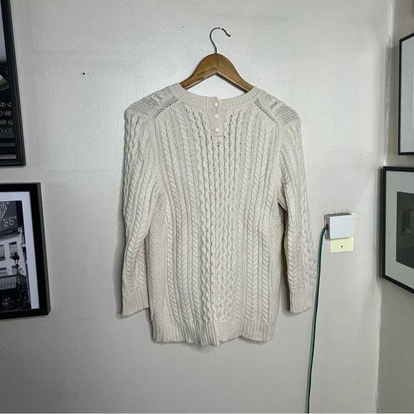 J. Crew M Ivory Cable Knit Sweater Crew Cozy Button Neck Pockets Fall Classic - Picture 10 of 10